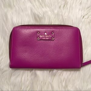 Kate Spade Wellesley zip travel wallet NWT